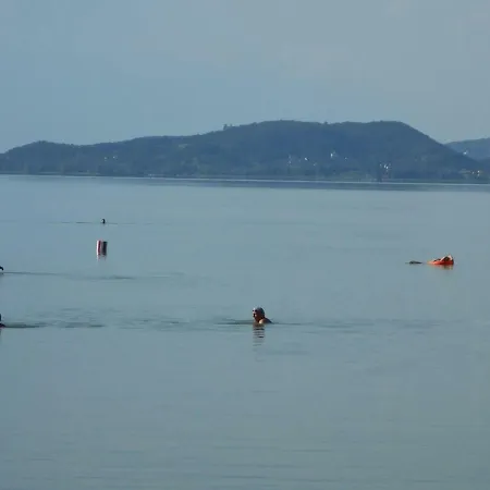 Апартаменты Wunderschone Ferienwohnung Am Balaton