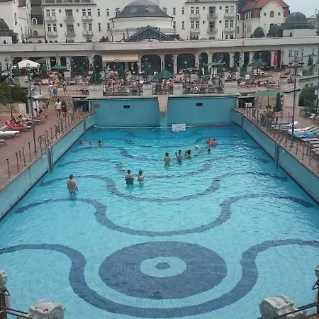 Wunderschone Ferienwohnung Am Balaton Apartman *